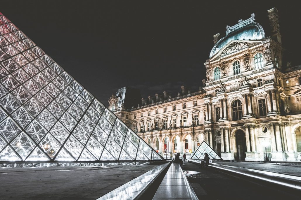 Louvre Müze Paris