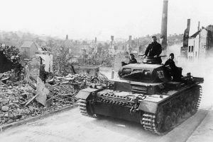 Advance units of German tanks have seized bridgeheads over the River Aisne, & reached the French coast near Rouen. Improvised French defences crumbling.