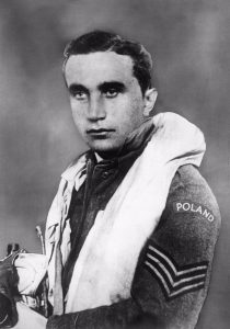 Czech fighter pilot Josef František, the most deadly Royal Air Force ace (18 confirmed kills) has died in an accidental plane crash. He flew for Poland & Britain after Nazis invaded his native country.
