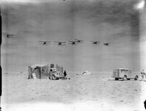In the Libyan desert, an aerial battle of old-fashioned biplanes, as Australian & British air force flying Gloster Gladiators face Italian Fiat fighters.