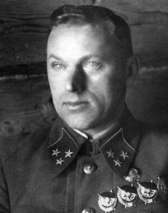 One of few Soviet commanders effectively fighting back is Konstanin Rokossovsky: his men have ambushed a German panzer division. He was released from the gulag just a few months ago, victim of Stalin's purges.
